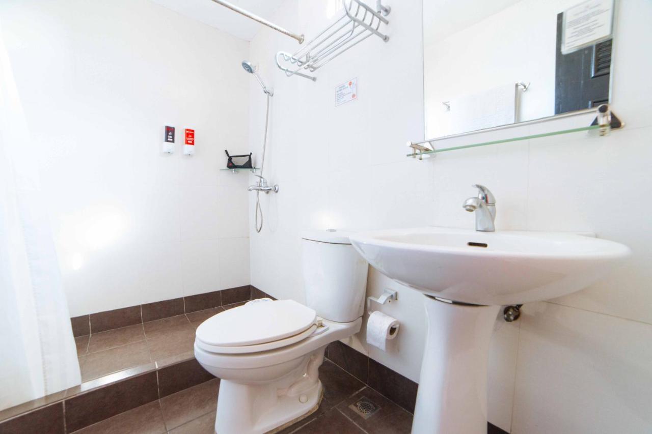 Reddoorz Plus Near Naia Expressway Pasay Ngoại thất bức ảnh